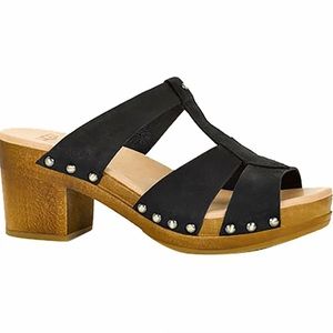 Ugg Black Leather T-Strap Studded Clog Sandals Womens Size 10 Boho Biker Goth